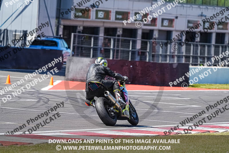 donington no limits trackday;donington park photographs;donington trackday photographs;no limits trackdays;peter wileman photography;trackday digital images;trackday photos